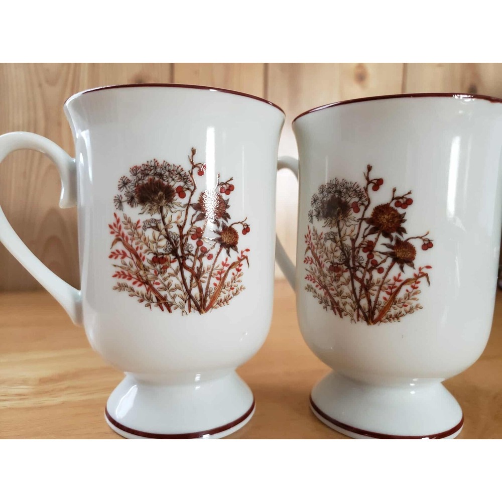 Bramble Fanci Florals Footed Porcelain Mugs Japan 4.5" - Set of 2 Vintage - Picture 2 of 7